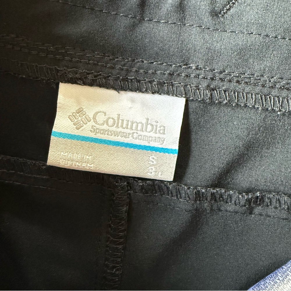 Columbia black PFG shorts size small - Picture 4 of 6